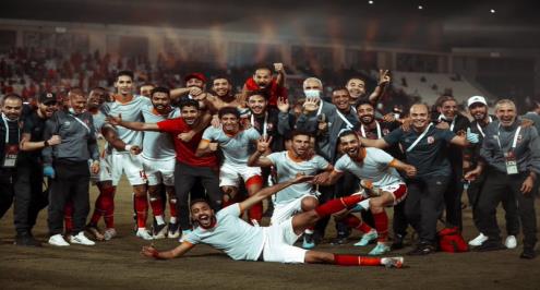 مصدر ليلا كورة: مكافأت خاصة للاعبي الأهلي بعد التتويج بالسوبر الأفريقي